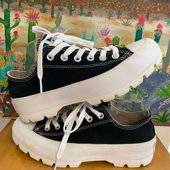 Converse Lug Sole Sneakers, Color Black, White,Women's Size 8 - Picture 6 of 12